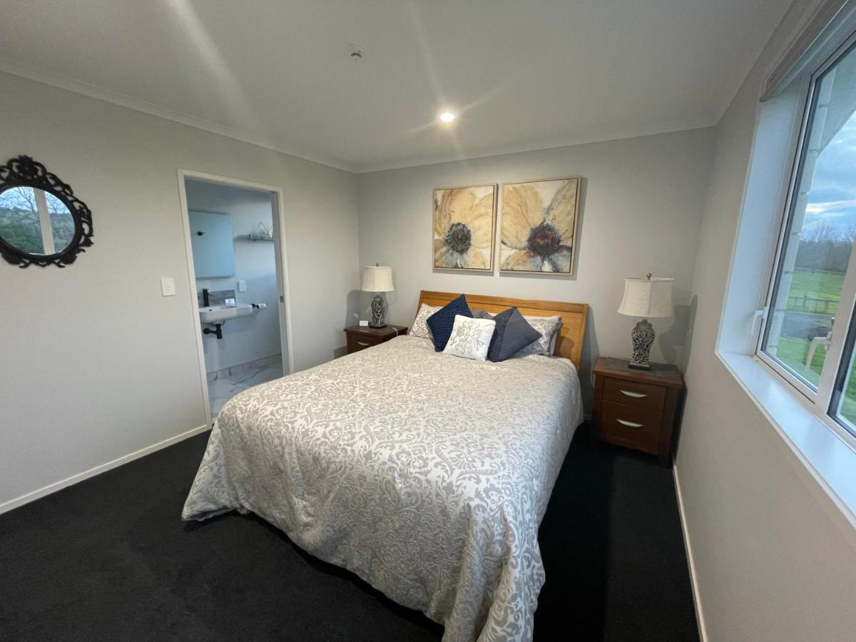 Veld View Bed And Breakfast Tuakau Luaran gambar